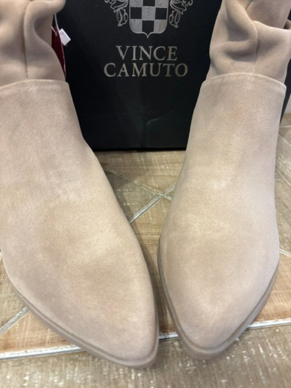 NEW Vince Camuto Orsina Oiled Suede Leather Water Resistant Boots Size 10 Wide - Picture 6 of 6
